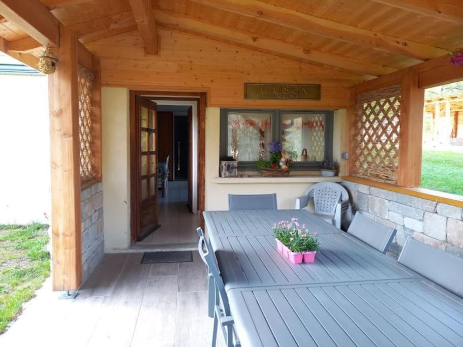 Appartement Cosy A บูสซอง ภายนอก รูปภาพ